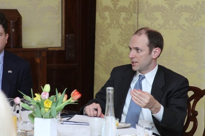 Austan Goolsbee, presidente do Federal Reserve de Chicago, durante evento oficial