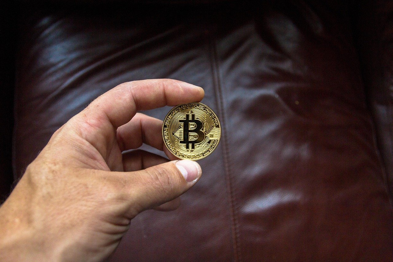 Ilustração sobre passo a passo compra bitcoin brasil, tema do artigo "Como comprar Bitcoin: Guia completo para leigos" do ALLFIN