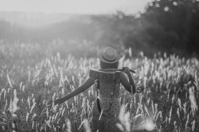 Por que os Juros Compostos trabalham a seu favor (ou contra) - imagem via Pexels, foto de MELQUIZEDEQUE ALMEIDA