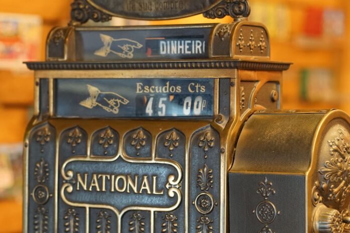 Financiar ou Juntar Dinheiro? A Decisão Certa para Seu Bolso - imagem via Pexels, foto de Warren Yip