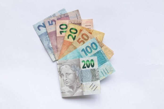 5 Passos para começar a Investir com Segurança - imagem via Pexels, foto de Ivo Brasil